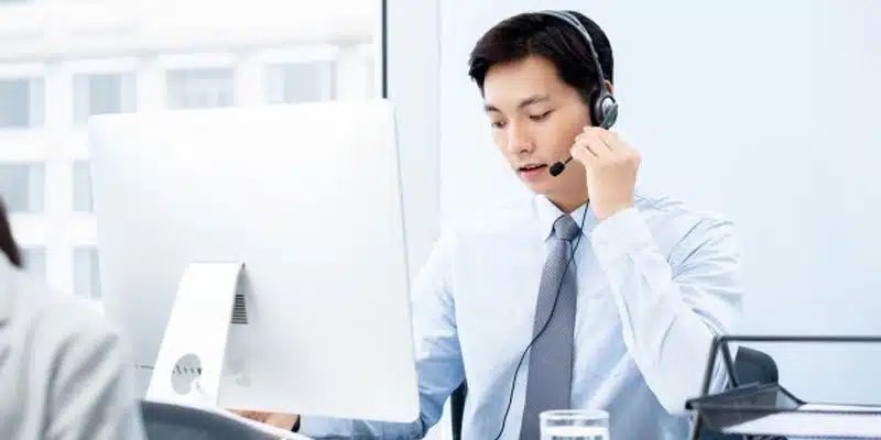 Gọi điện trực tiếp tới hotline SV88